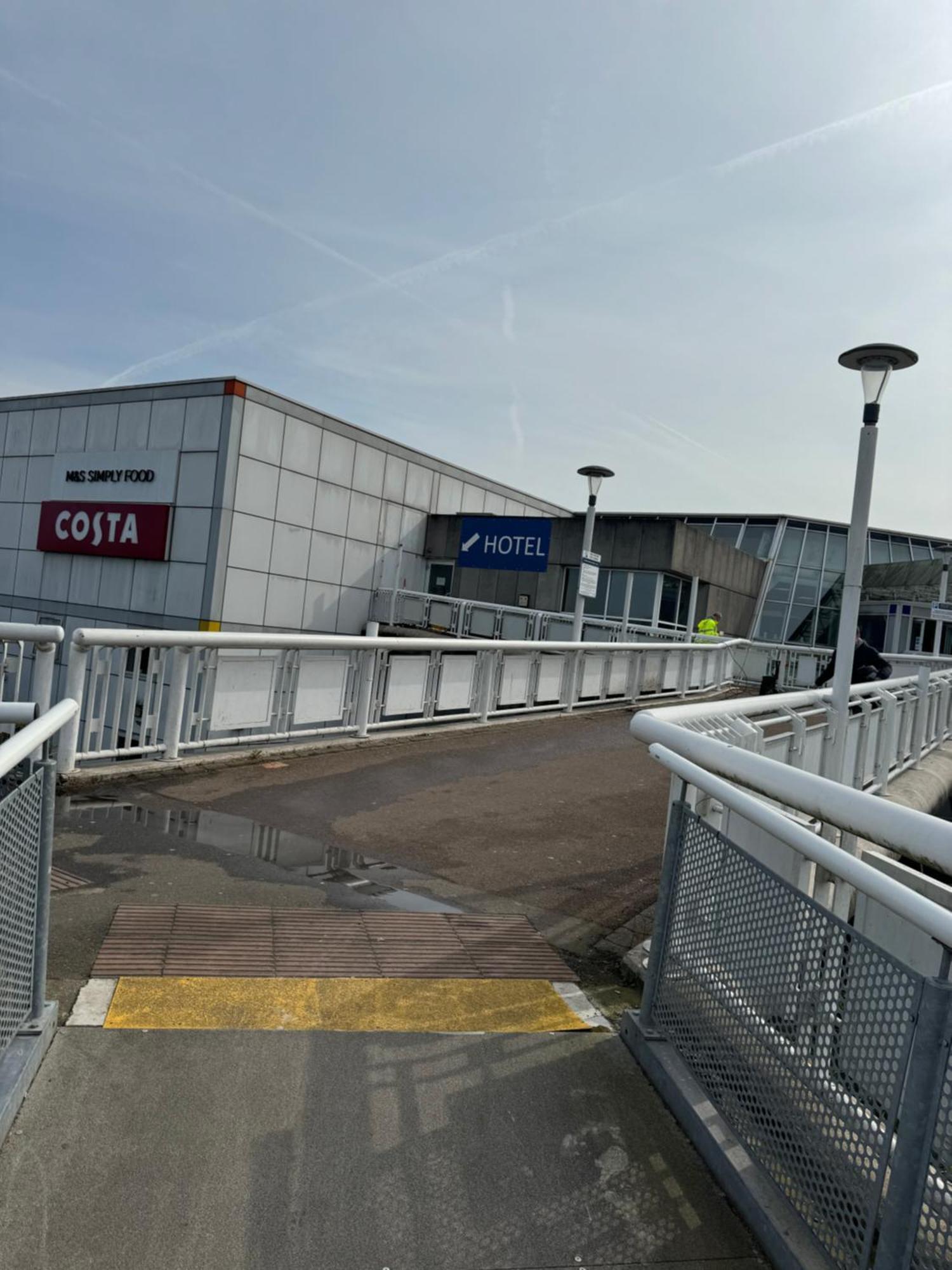 Thurrock Hotel M25 Services Aveley Екстер'єр фото